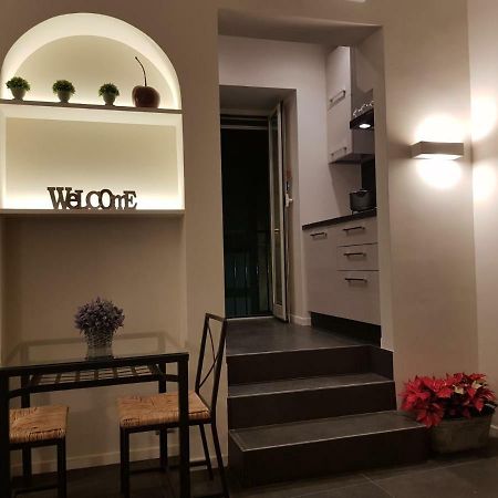 Home "Suite" Home نابولي المظهر الخارجي الصورة