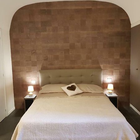 Home "Suite" Home نابولي المظهر الخارجي الصورة