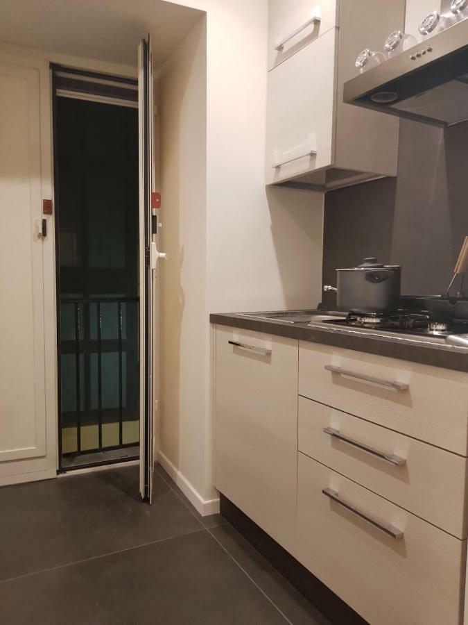 Home "Suite" Home نابولي المظهر الخارجي الصورة