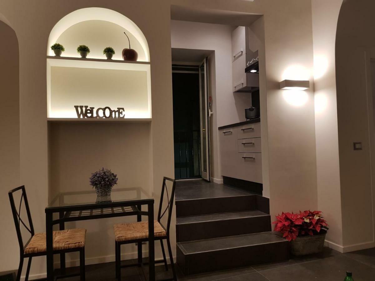 Home "Suite" Home نابولي المظهر الخارجي الصورة