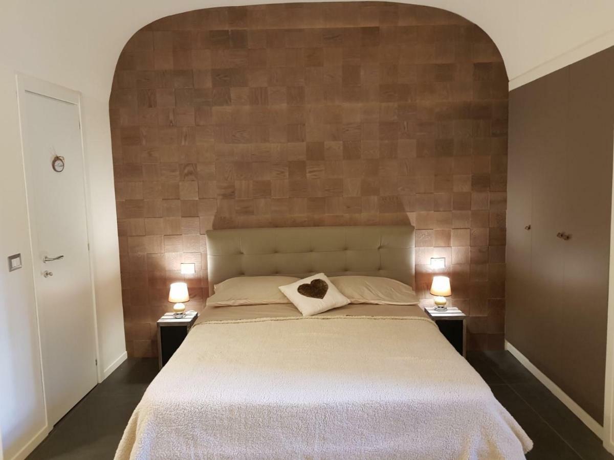 Home "Suite" Home نابولي المظهر الخارجي الصورة